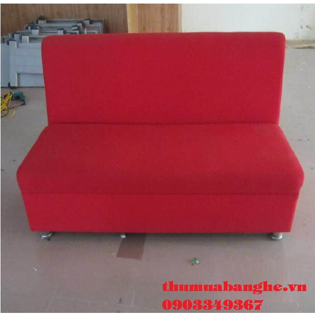 sofa-doi-mau-do Tư Vấn Lựa Chọn Bàn Ghế Sofa Cho Phòng Khách Nhỏ