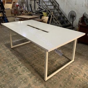 Bàn Họp Mặt Gỗ Chân Sắt 2m2 Cũ Giá Rẻ