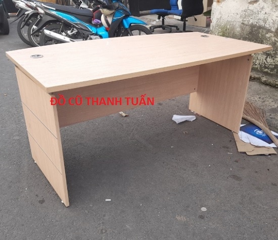 ban-giam-doc-khong-hoc-cu-go1 Bàn Trưởng Phòng Gỗ Công Nghiệp 74x1M6 Cũ - BLVC207