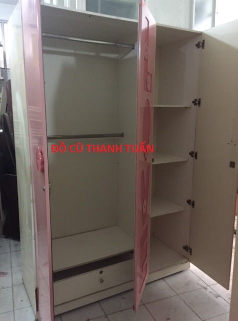 tu-quan-ao-cu-mau-hong1 Tủ Quần Áo 3 Cánh Gỗ Công Nghiệp Cũ - TAC23