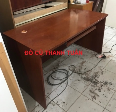 ban-lam-viec-go-cao-cap1 Thanh Lý Bàn Làm Việc Để Máy Tính Cũ - Mã 938