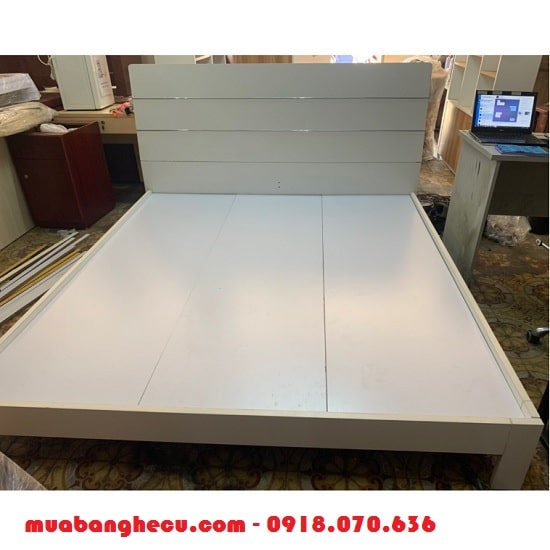 giuong-cu-mau-trang-gia-re-hcm Thanh Lý 3 Mẫu Giường Cũ 1M8 - Mã 322