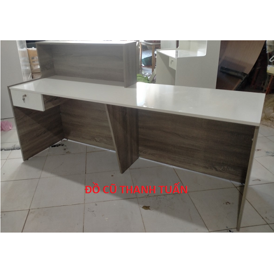 1-1 Thanh Lý Quầy Tồn Kho 2mx60cm Giá Rẻ