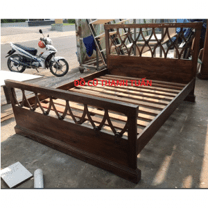 Giường Gỗ Xuất Khẩu Cũ Giá Rẻ - GC77