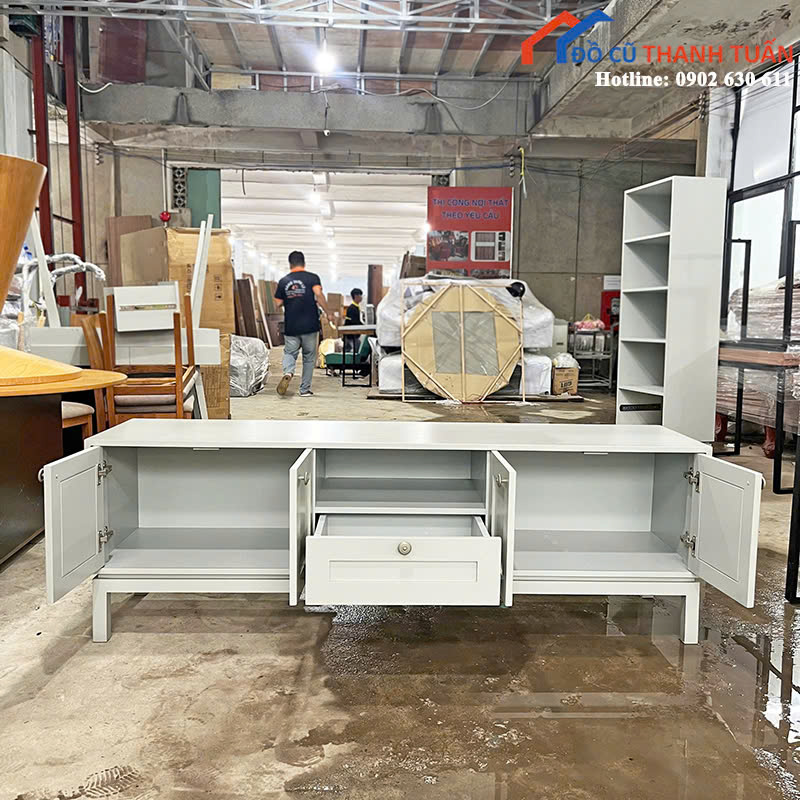 z6993229515452_0eb2b15e67d027081fae67418afdbfb0 Kệ Tivi Cũ 1M8x45CM Màu Trắng Sang Trọng