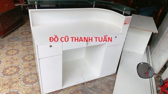 2-26 Quầy Lễ Tân Cũ Ngang 1M2 Cao 1M1 Hông 60Cm - QC41