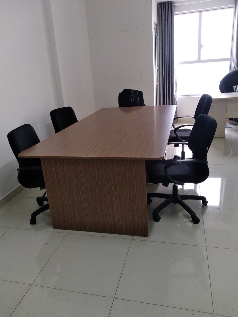 3-7 Hình ảnh setup bàn ghế nội thất văn phòng