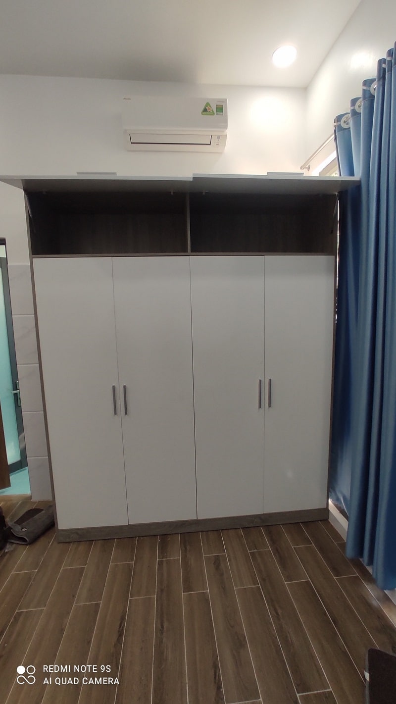 4-19 Hình ảnh những mẫu tủ áo cũ được lắp đặt tại nhà khách