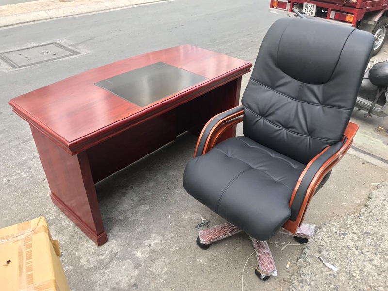 6-8 Setup nội thất văn phòng cho KH anh Tùng quận 6