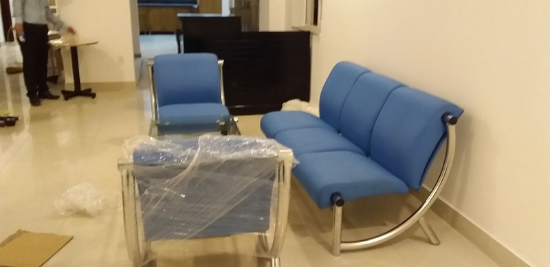 3-6 Thợ setup văn phòng làm việc cho chị Trang