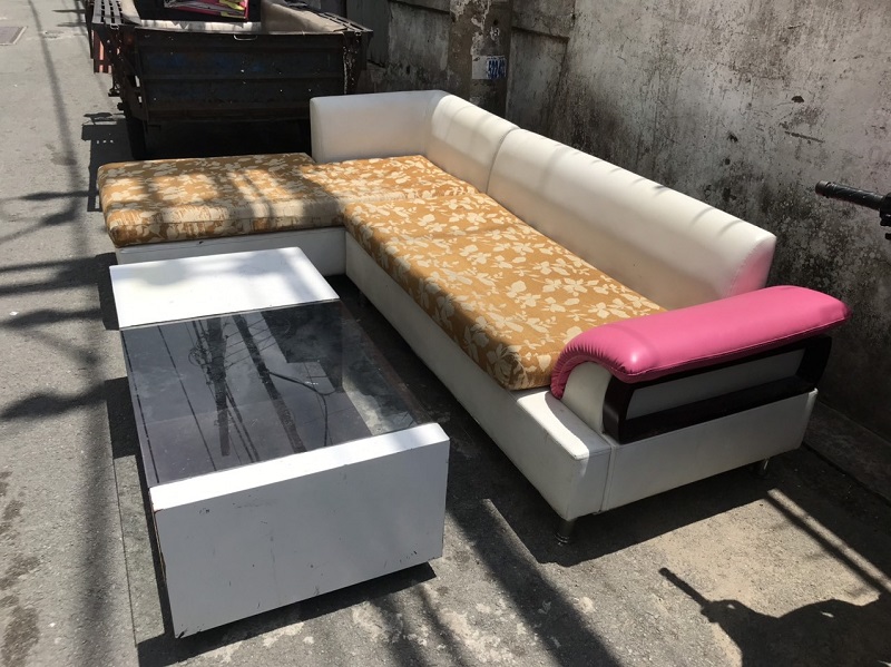 4-2 Giao hàng 4 bộ sofa cũ đến Anh Lên