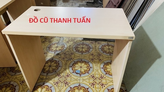 5-18 Bàn Làm Việc Ngang 1M x 50Cm - BLVC322