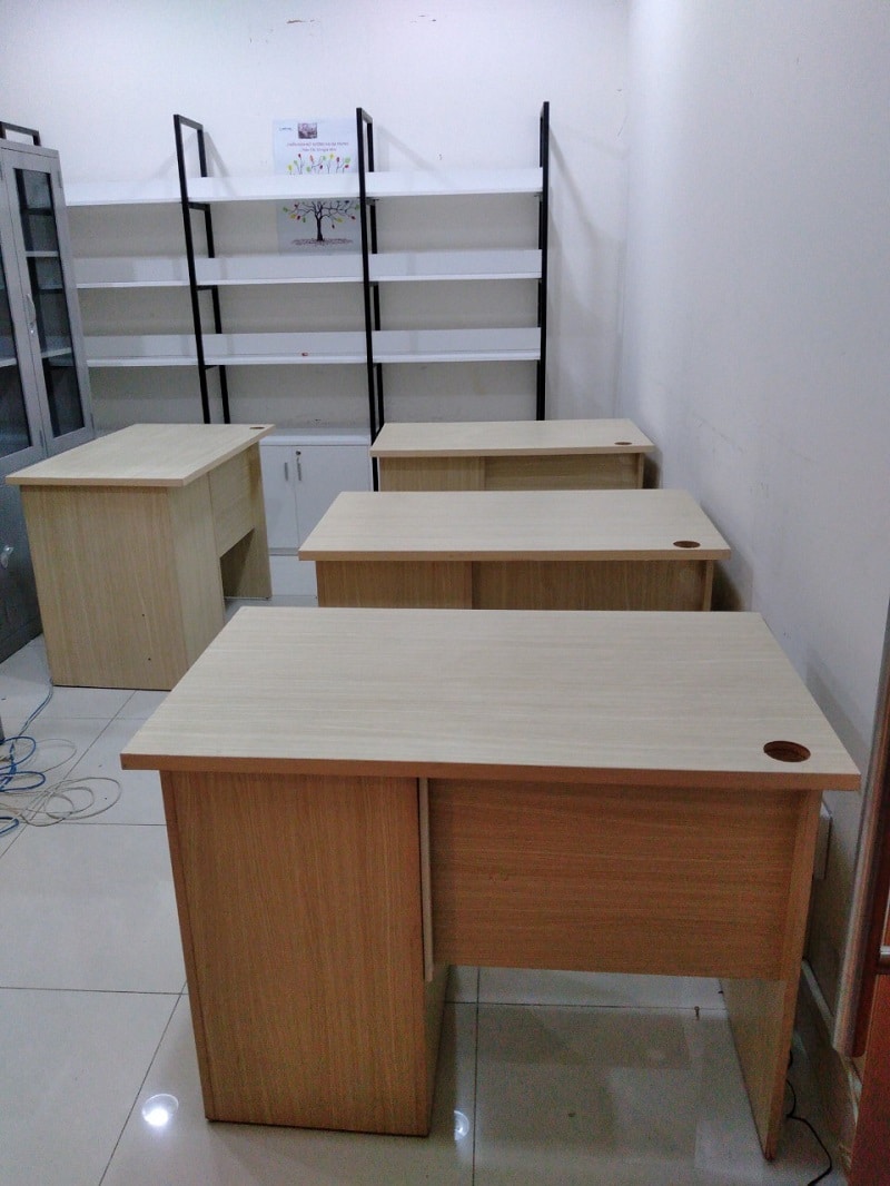 8-9 Hình ảnh lắp đặt sản phẩm nội thất văn phòng