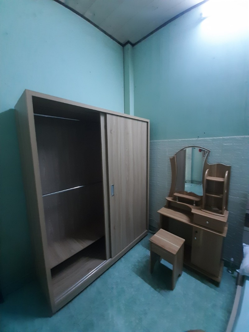 1-7 Lắp đặt sản phẩm nội thất gia đình đến khách hàng