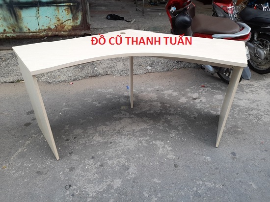 11-4 Thanh Lý Bàn Trưởng Phòng Cũ 1M05*1M05*55Cm - BLVC241