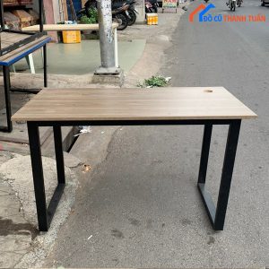 Thanh Lý Bàn Làm Việc Chân Sắt Cũ 1M2 x 60Cm