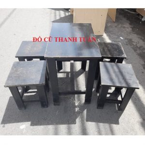 Bộ Bàn Ghế Cafe Màu Đen Mới 95%