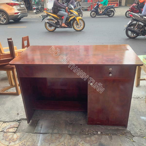 ban-truong-phong-cu-2 Thanh Lý Bàn Làm Việc Cũ Có Ngăn Kéo