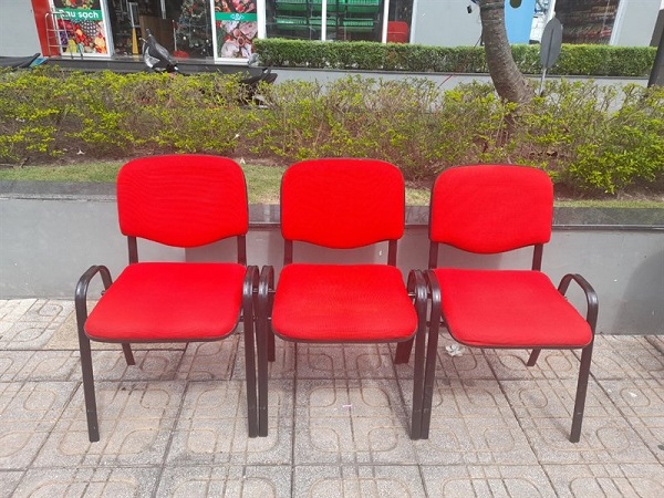 6-3 Tiết kiệm với Combo nội thất văn phòng cũ giá rẻ