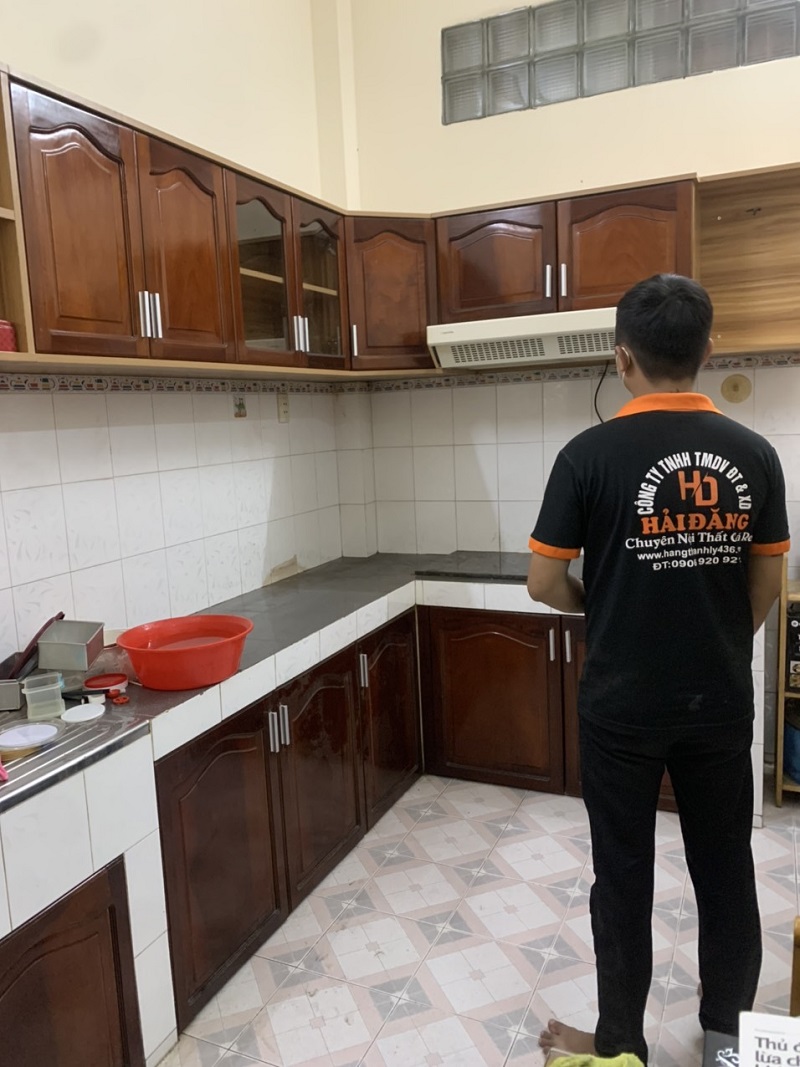 tủ-bếp Hình ảnh nội thất Đồ Cũ Thanh Tuấn cập bến nhà khách