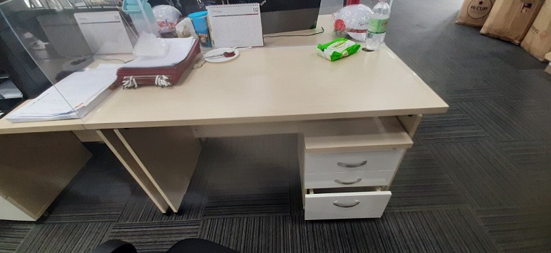 10-1 Những nội thất văn phòng cho không gian làm việc