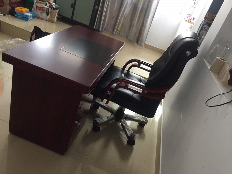 3-2 Lắp đặt đồ văn phòng cũ đến tay khách hàng