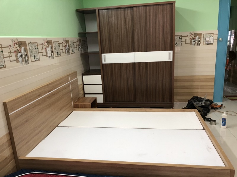 5a6c7d96a272632c3a63 Giao hàng tủ áo, tủ hồ sơ, giường ngủ