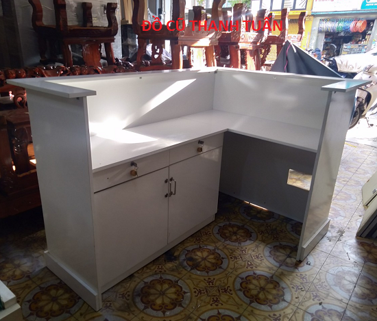 QUẦY-LỄ-TÂN Quầy Gỗ Màu Trắng Cũ Giá Rẻ