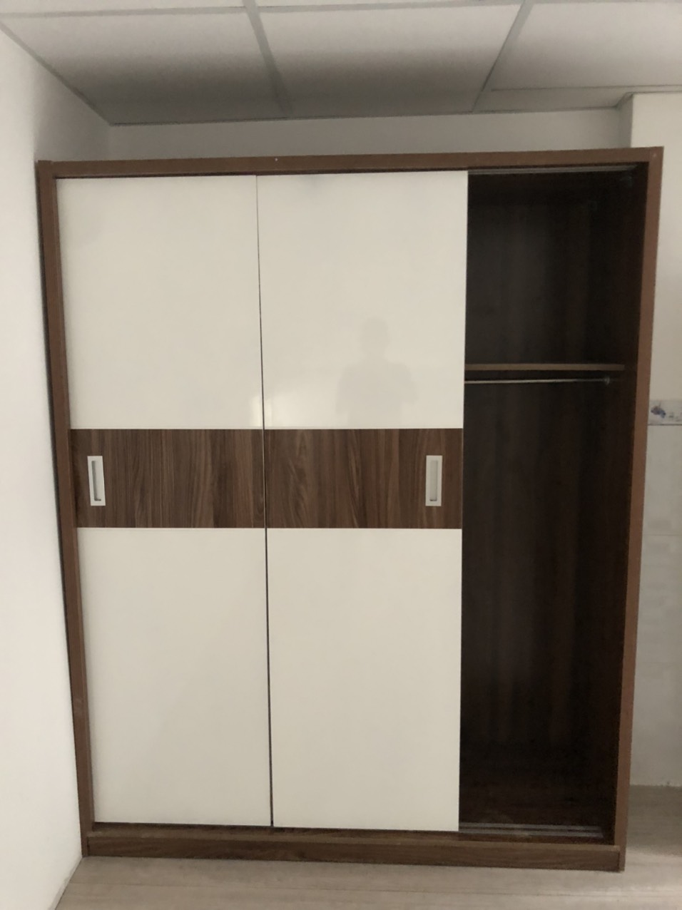 16-1 Chiêm ngưỡng sản phẩm nội thất "cũ" tại nhà khách