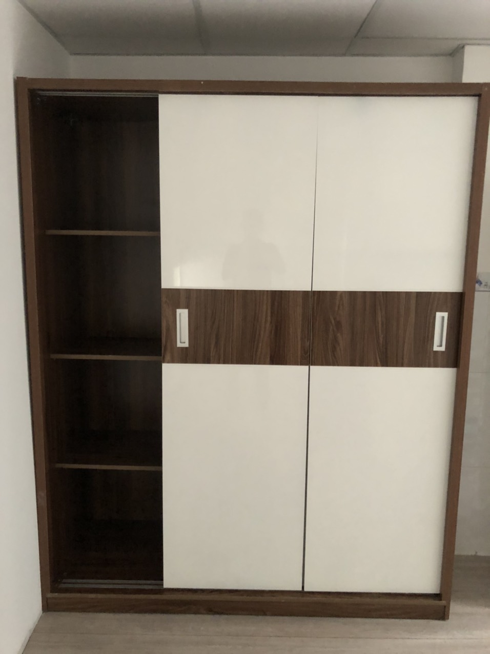 17-1 Chiêm ngưỡng sản phẩm nội thất "cũ" tại nhà khách