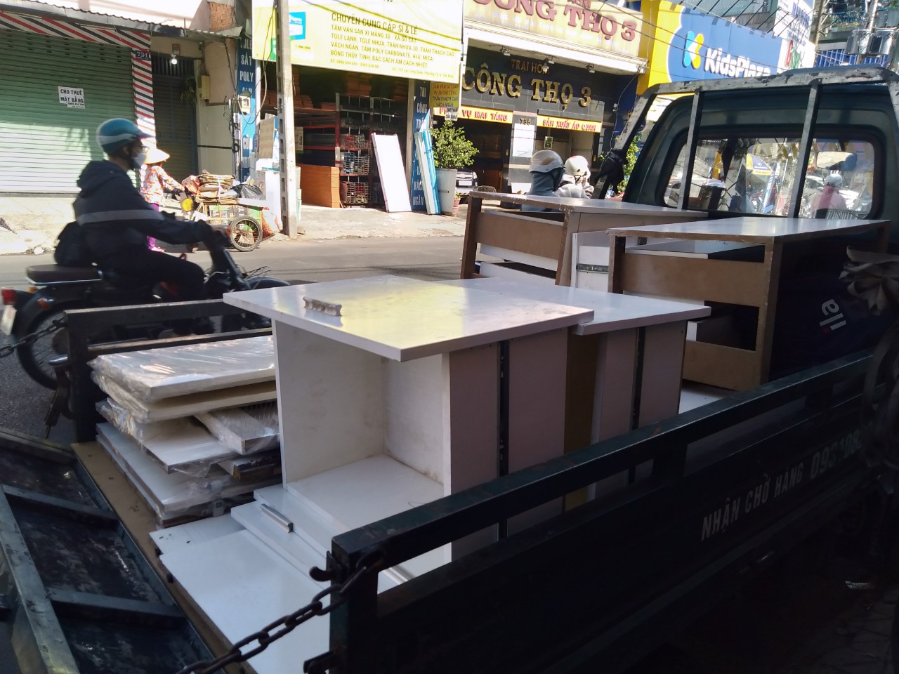 5 Hình ảnh đẹp giao hàng trong ngày