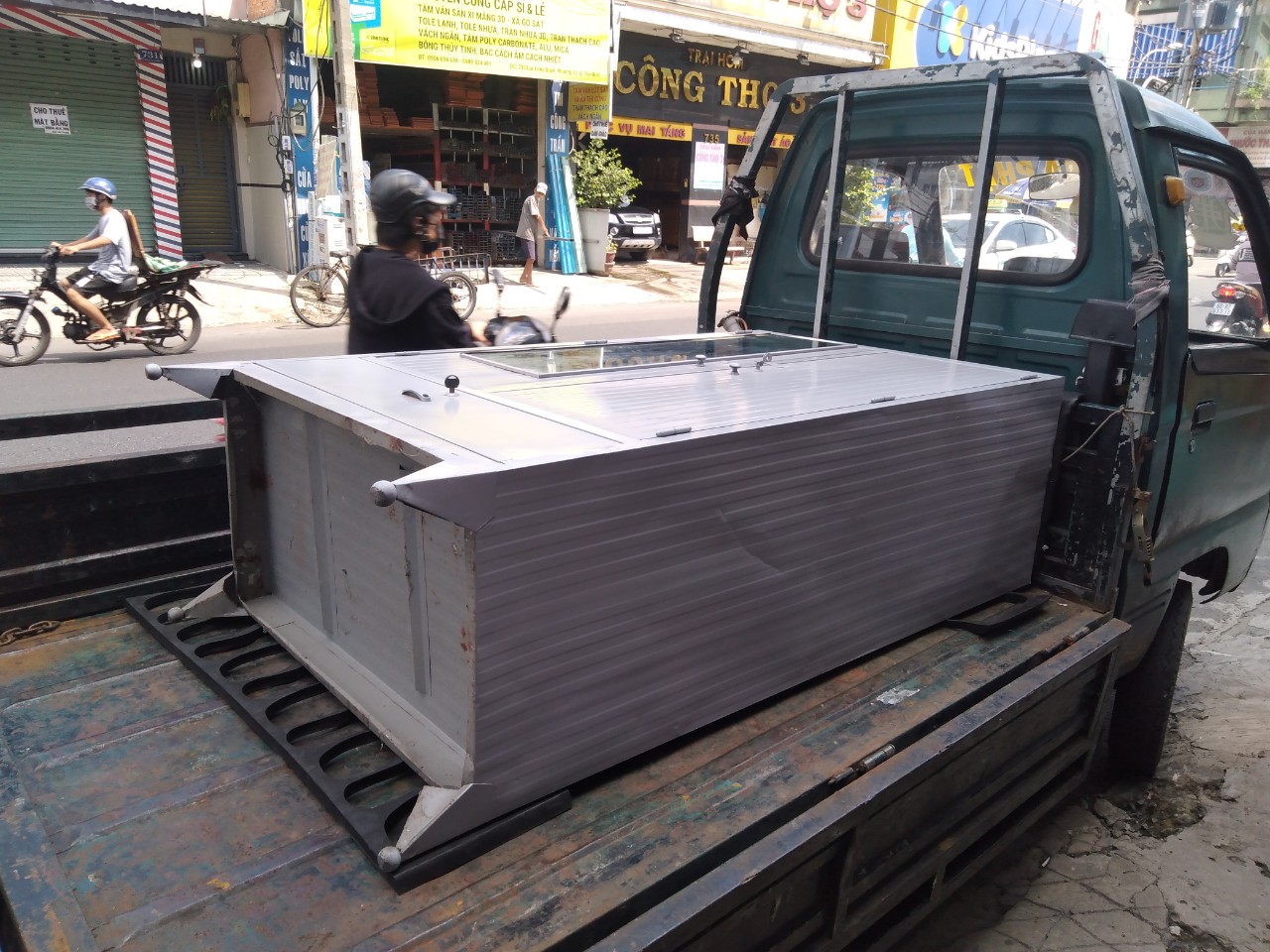 9 Hình ảnh đẹp giao hàng trong ngày