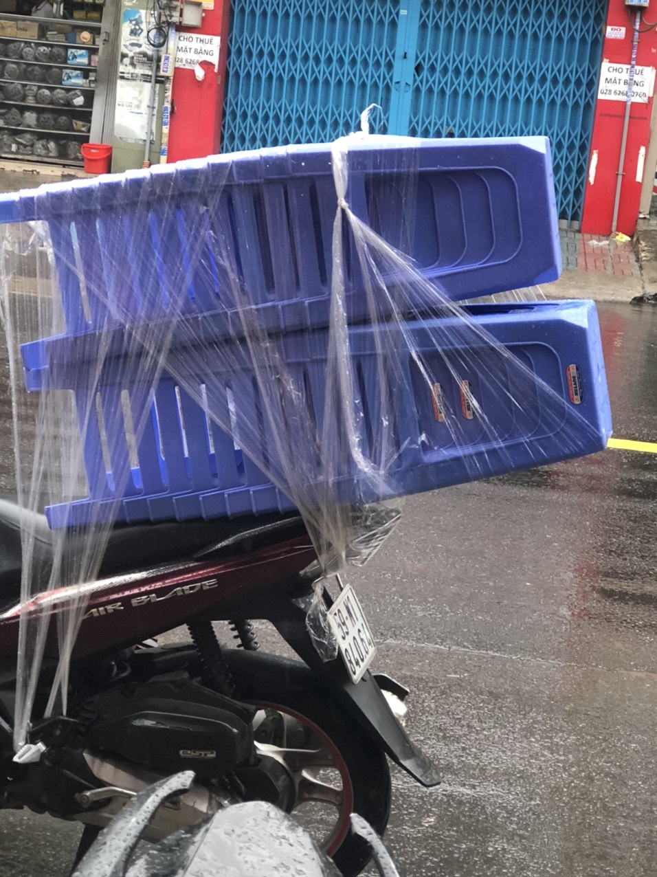 10-1 Hơn 20 hình ảnh xuất kho giao hàng cho khách