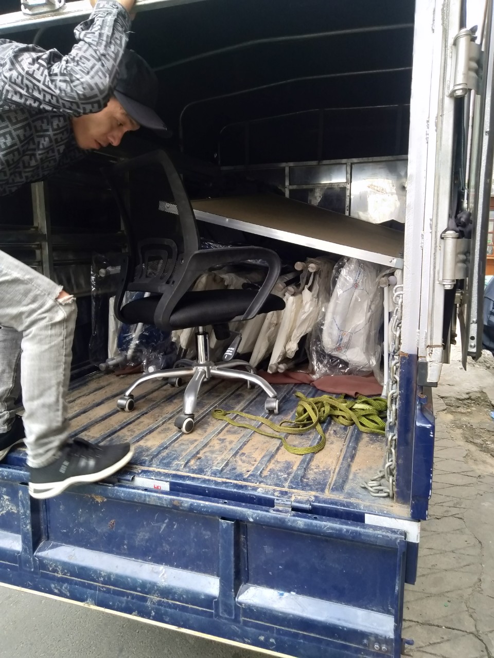 22 Hơn 20 hình ảnh xuất kho giao hàng cho khách