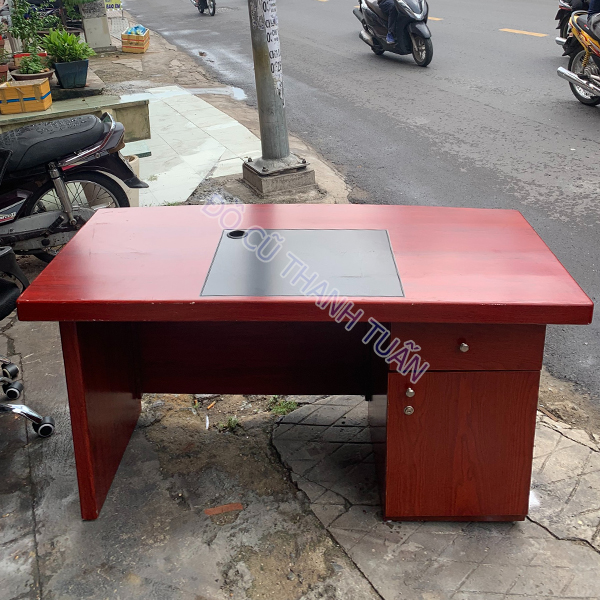 ban-giam-doc-cu-gia-re-2 Bàn giám đốc 1m4 cũ giá rẻ