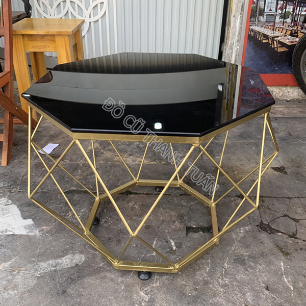 thanh-ly-ban-sofa-3 Thanh Lý Bàn Sofa Mặt Kính Cao Cấp Mới 99%