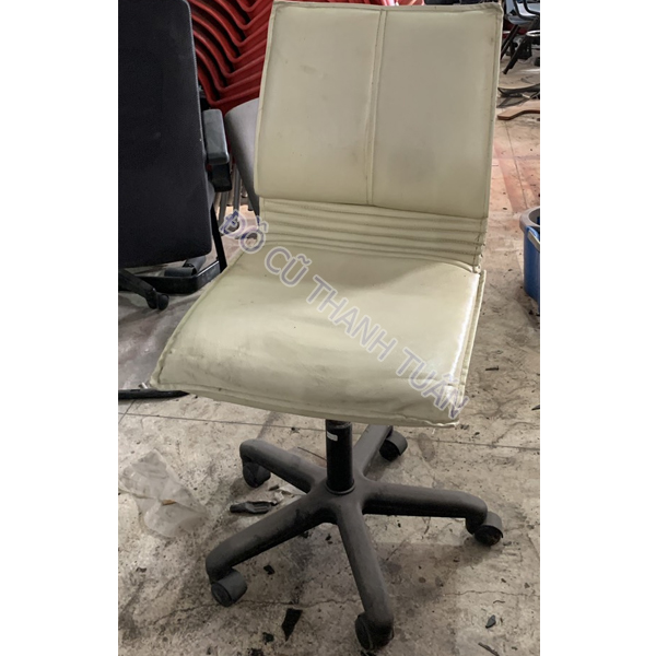 ghe-van-phong-cu-9 Dọn Kho Thanh Lý Hơn 100 Ghế Văn Phòng Cũ