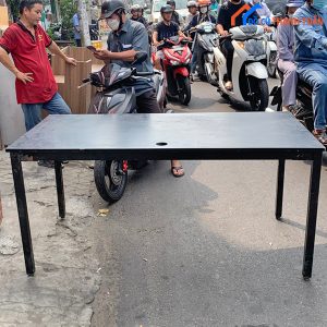 Bàn Làm Việc 1m6 Chân Sắt Mặt Gỗ Cũ