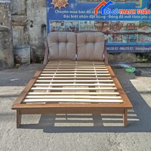 Thanh lý giường gỗ nhập khẩu cũ giá rẻ