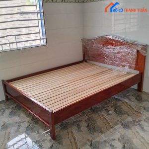 Thanh Lý Giường Gỗ Tự Nhiên 1m6 Mới 95%