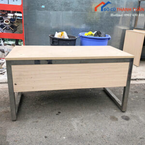 Bàn Làm Việc Cũ 1M4x70CM Khung Sắt Chắc Chắn