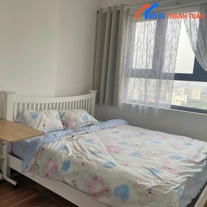 Giường Ngủ Gỗ Tự Nhiên Màu Trắng Cũ