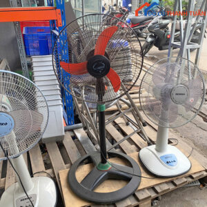 Quạt Đứng Senko Cũ Thiết Kế 3 Cánh Hiện Đại
