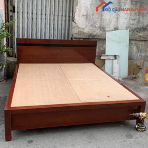 Giường Gỗ 1M8X2M Nâu Cũ