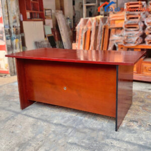 Bàn Giám Đốc Gỗ Công Nghiệp Cũ 1M6