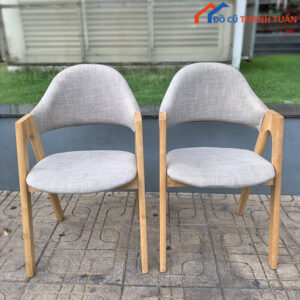 Ghế Cà Phê Dáng Chữ A Cũ Bọc Nệm Sang Trọng