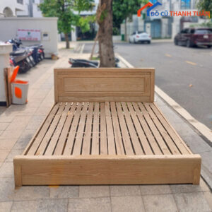 Giường Gỗ Sồi Cũ Tự Nhiên Cổ Điển