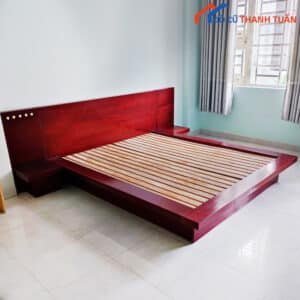 Giường Gỗ Xoan Đào Cũ 2M20 x 2M4 Giá Rẻ