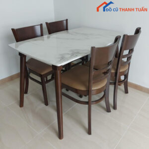 Thanh Lý Bộ Bàn Ăn Mặt Giả Đá 4 Ghế Mới 99%