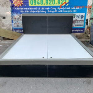 Giường Gỗ Cũ 1M8x2M Phong Cách Cổ Điển